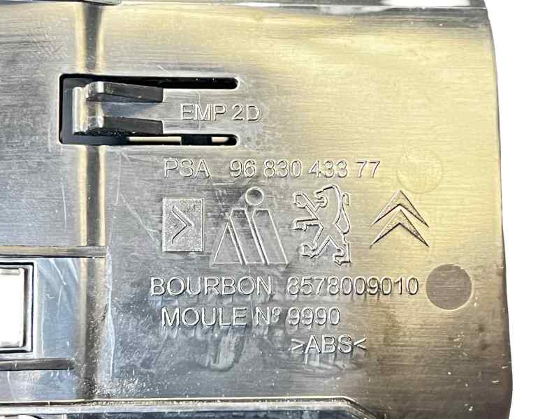 Aireador derecho 9683043377 de Citroen C3 2007-2017 - pieza usada
