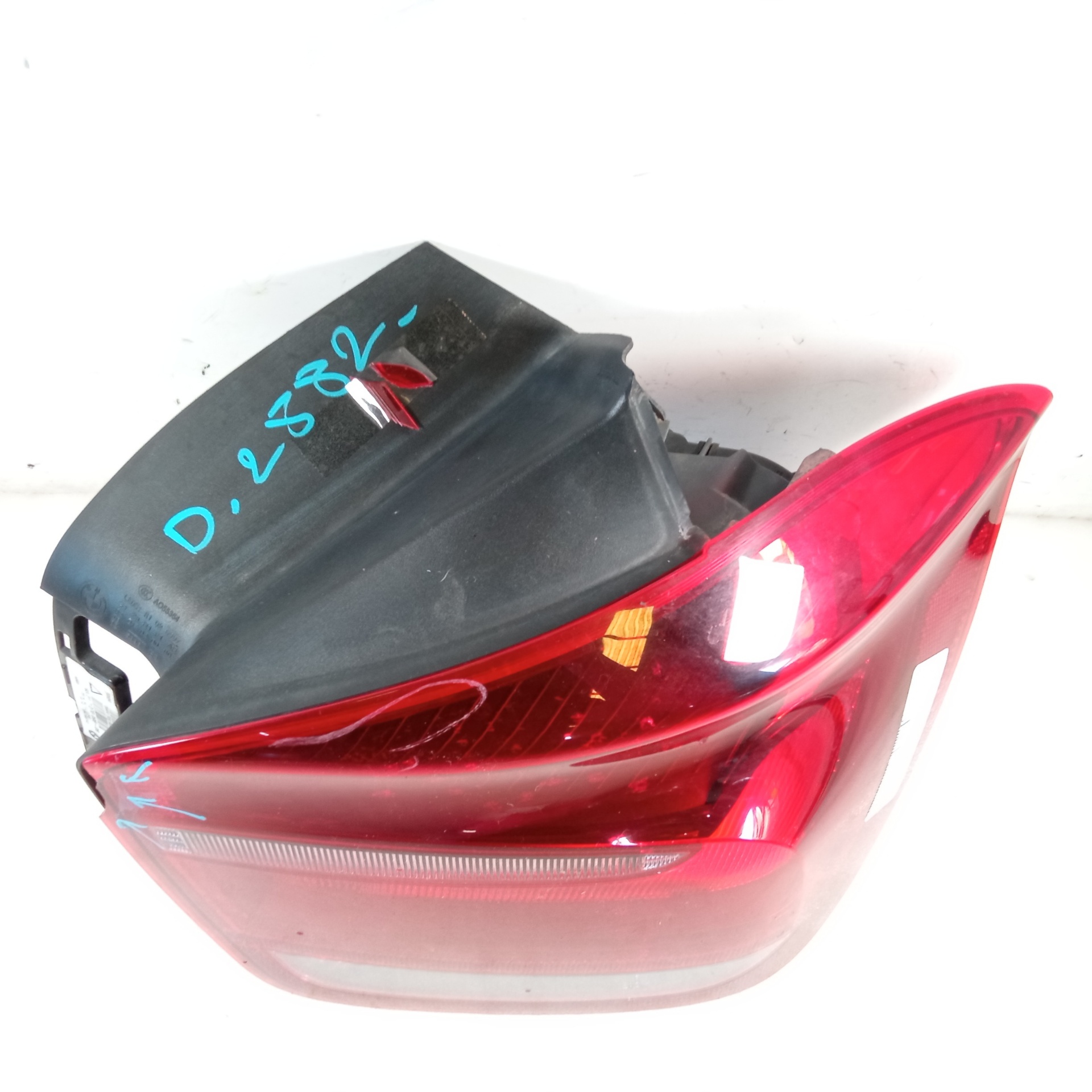 Piloto trasero derecho N47D20A 63217270096 de Bmw 1 (e81) 2006-2011 177 CV - pieza usada