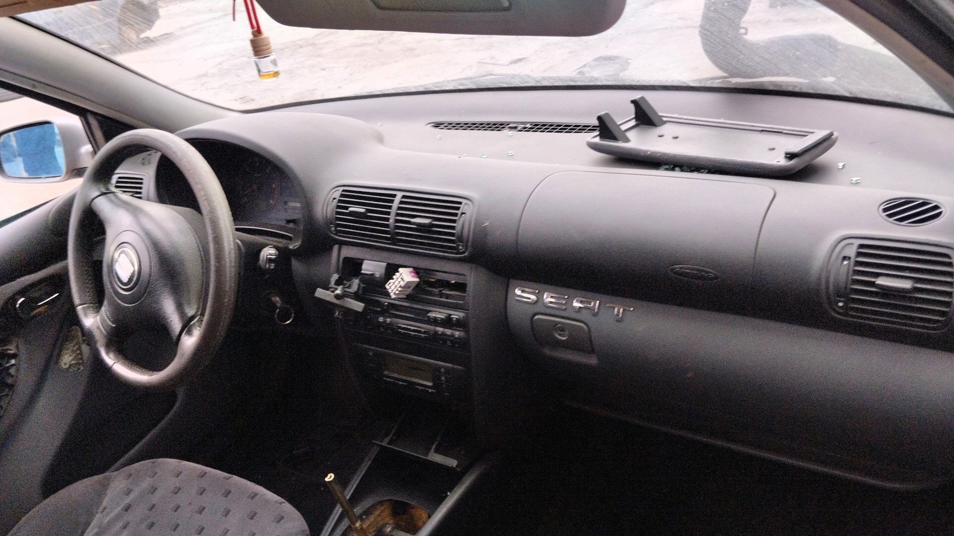 SEAT Toledo 2 generation (1999-2006) Priekšējais kreisais durvju spogulis 5PINES 24870564