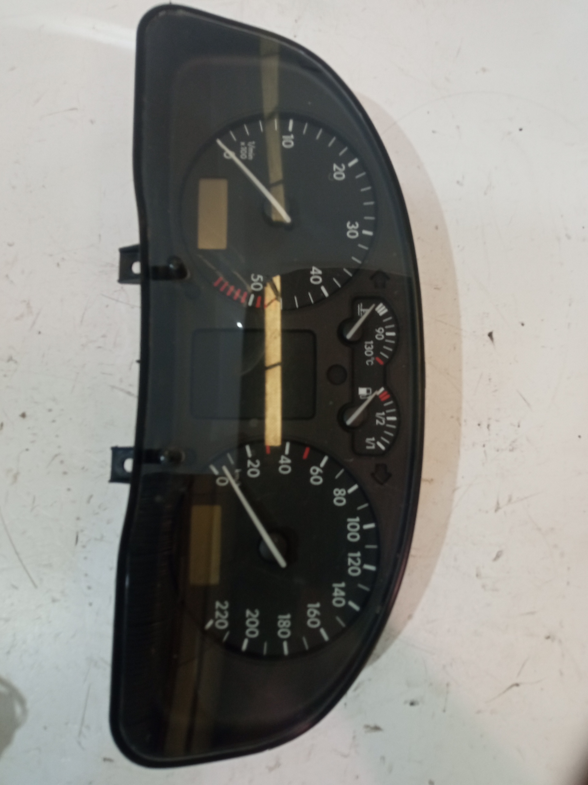 VOLKSWAGEN Polo 3 generation (1994-2002) Speedometer 3B0919880D 25427478