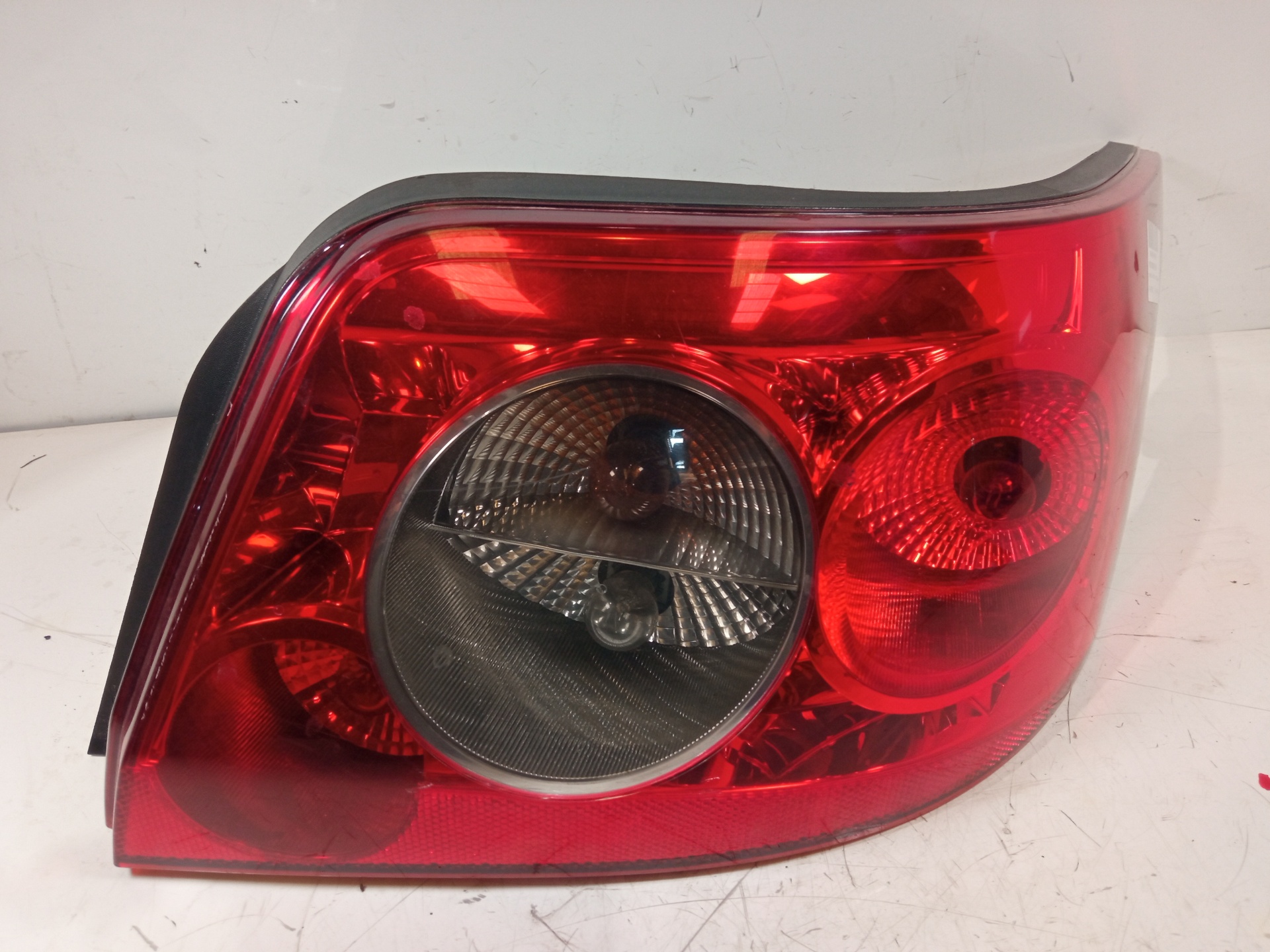 RENAULT Megane 2 generation (2002-2012) Rear Right Taillight Lamp 8200142687, 6PINES 24869412