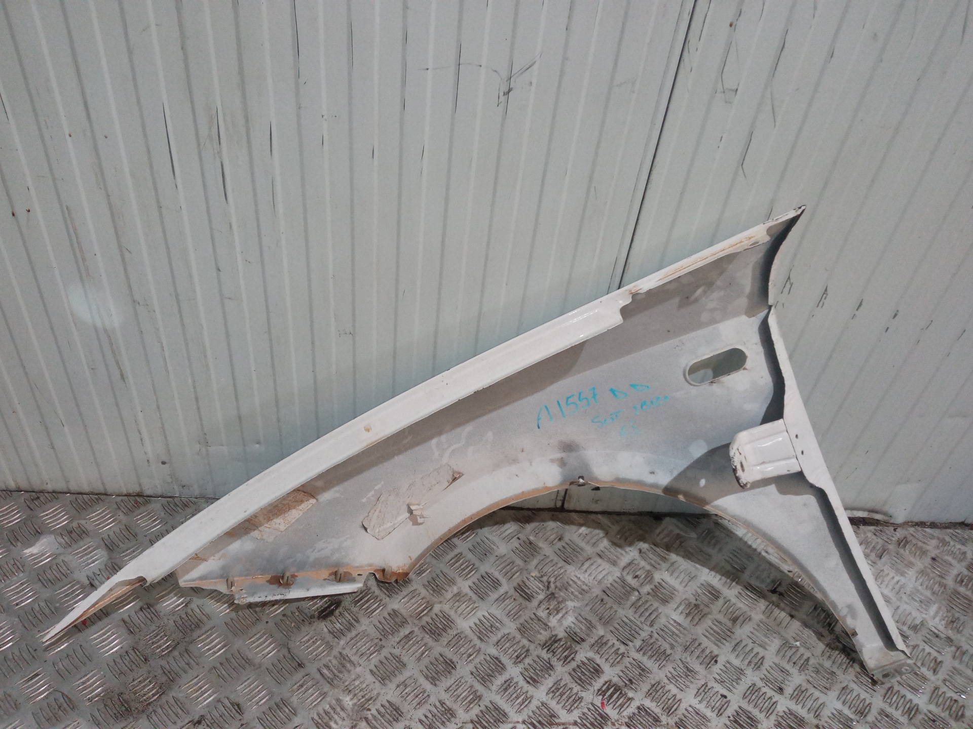 SEAT Ibiza 4 generation (2008-2017) Front Right Fender 25427624