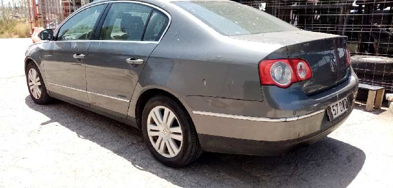 VOLKSWAGEN Passat B6 (2005-2010) Galinis dešinys žibintas PORTON 25427226