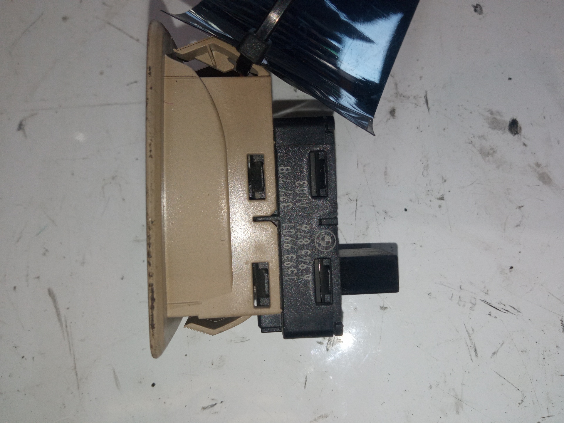 BMW 3 Series E90/E91/E92/E93 (2004-2013) Rear Right Door Window Control Switch 9645876,3PINES 22349749