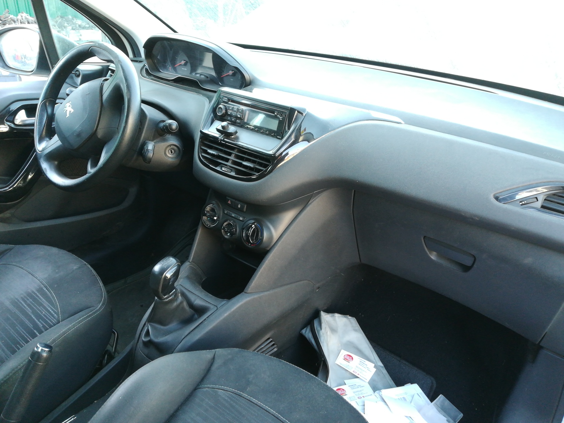 PEUGEOT 208 Peugeot 208 (2012-2015) Супорт тормозов передний левый 0204Y01131 25295683