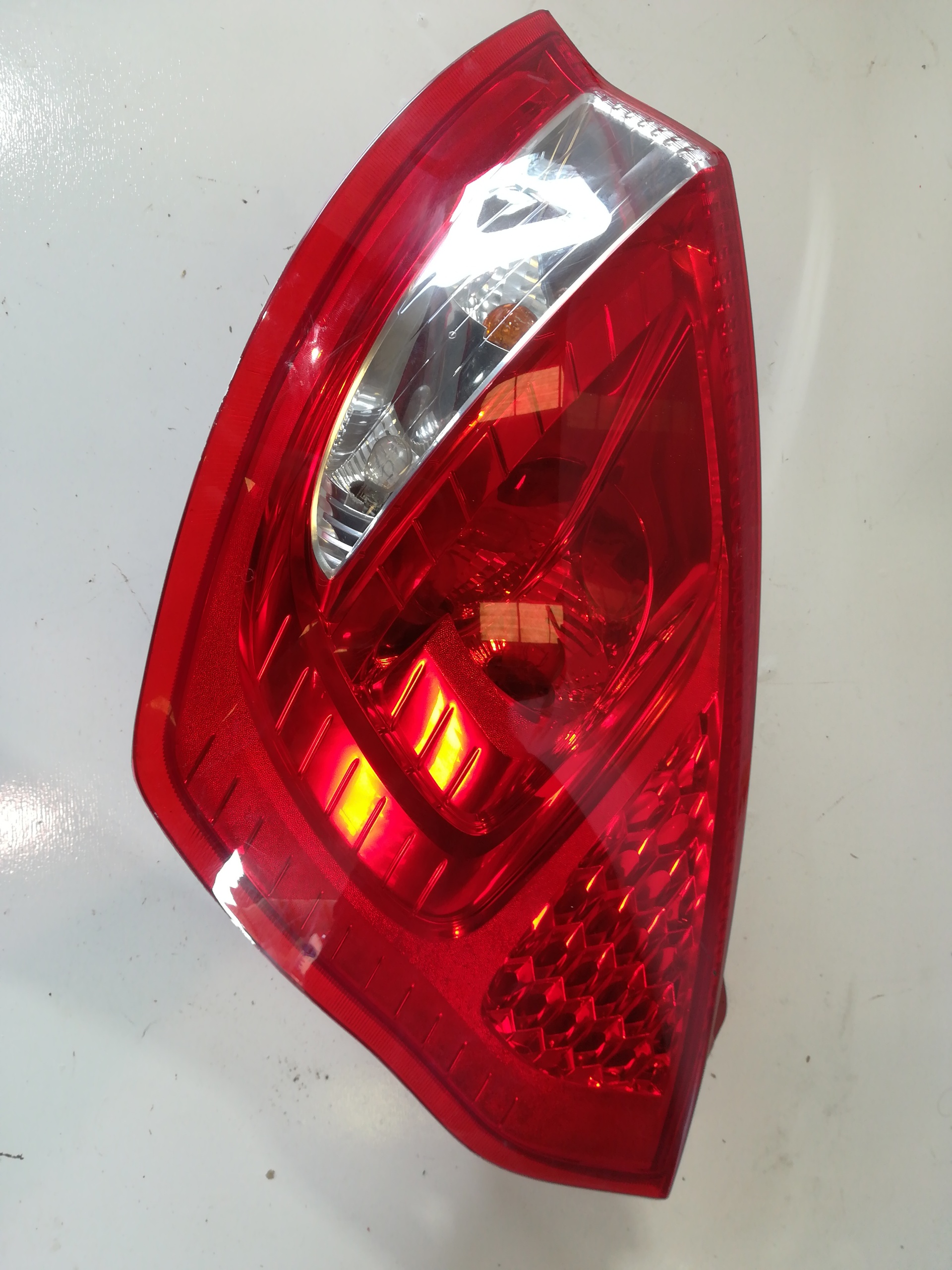 FORD Fiesta 5 generation (2001-2010) Rear Right Taillight Lamp 8A6113404A, 5PINES 22388263