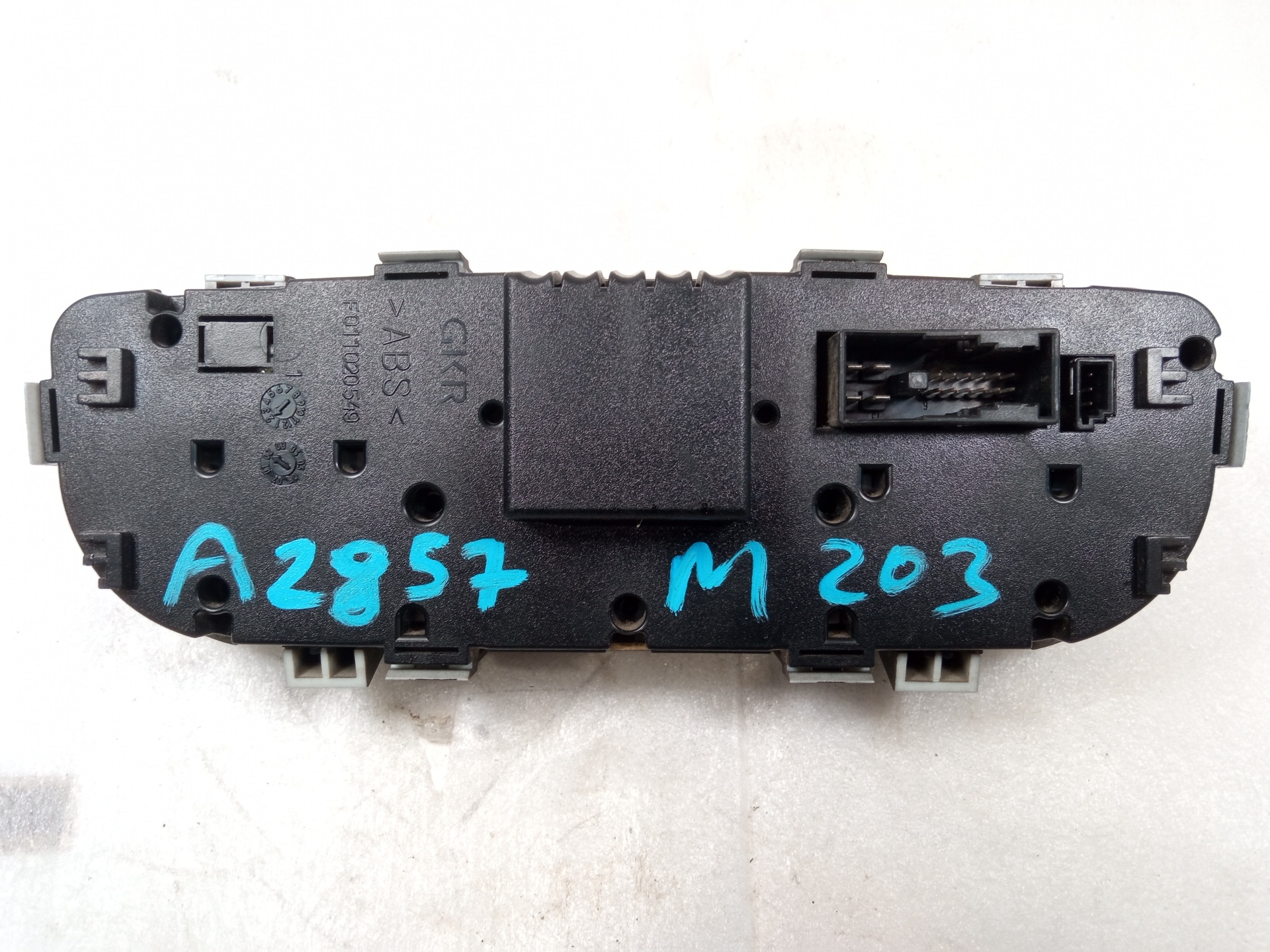 MERCEDES-BENZ C-Class W203/S203/CL203 (2000-2008) Unitate de control al climei A2038300785 25220205