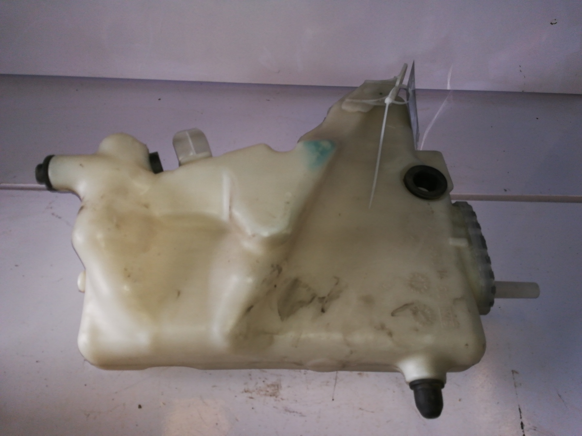 TOYOTA E-Class W211/S211 (2002-2009) Window Washer Tank 2118601460 22378274