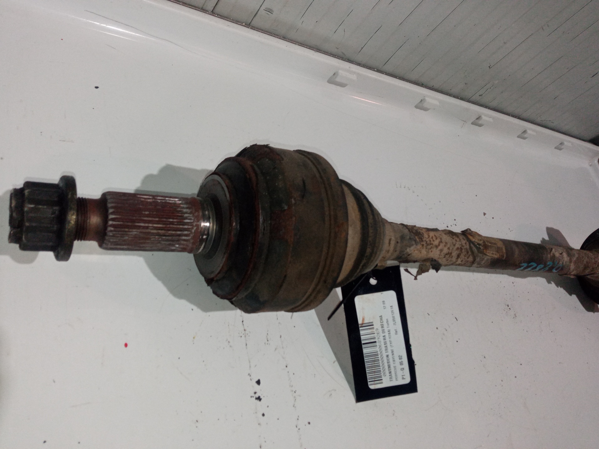 PORSCHE Cayenne 958 (2010-2018) Arbre de transmission arrière droit 7L0501201A 24858275