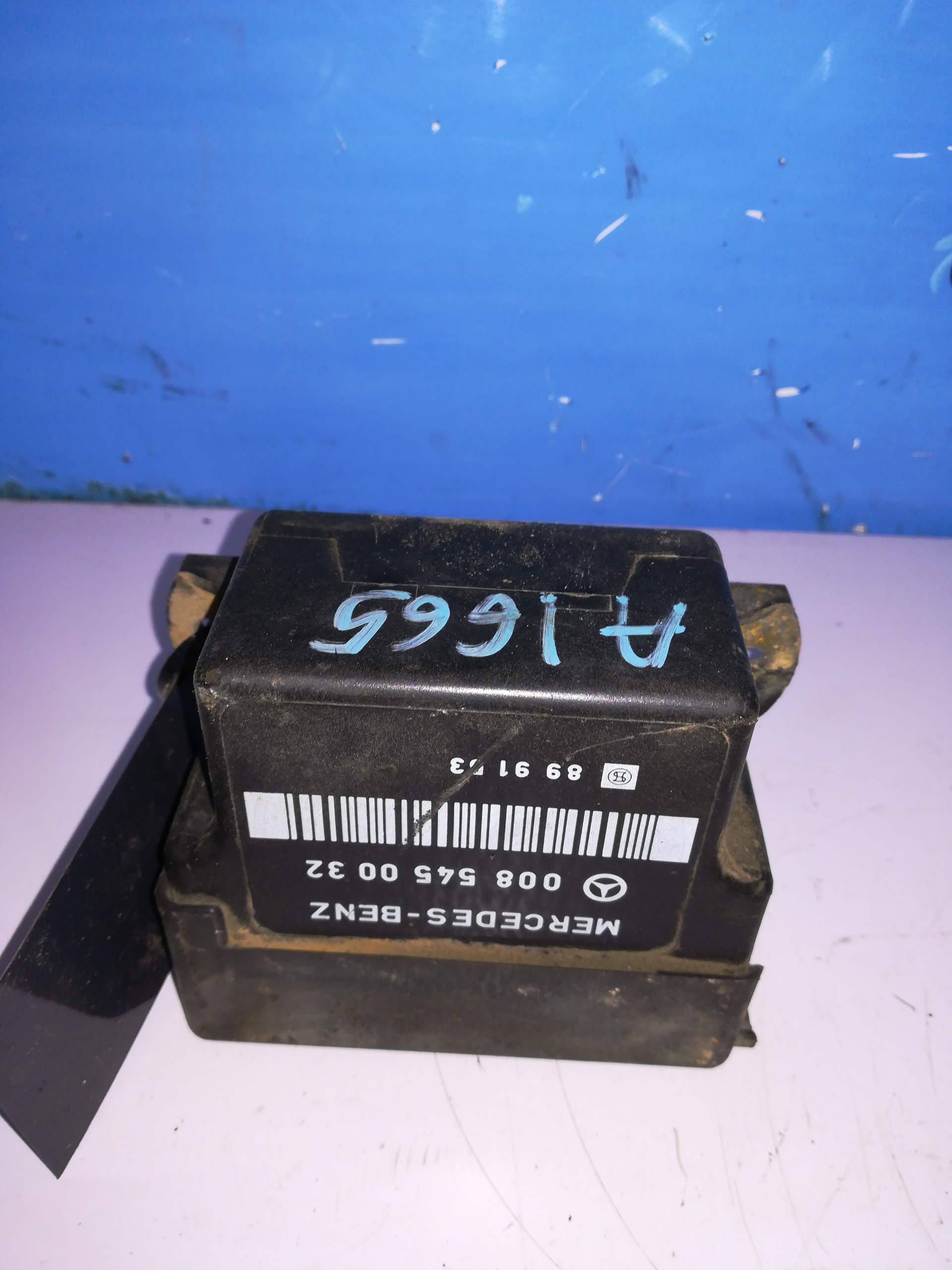 VOLVO V-Class W638, W639 (1996-2003) Relays 0085450032 22377989