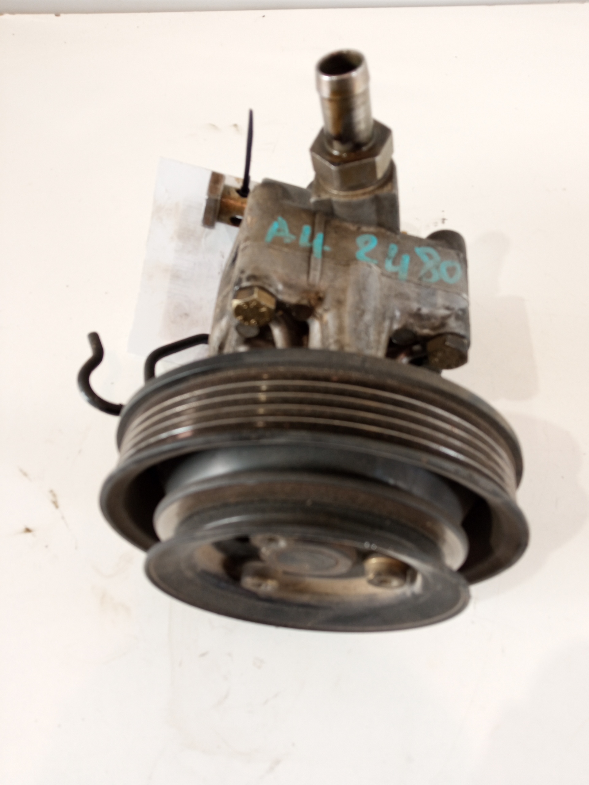 AUDI A4 B5/8D (1994-2001) Power Steering Pump 8D0145156A 22386536