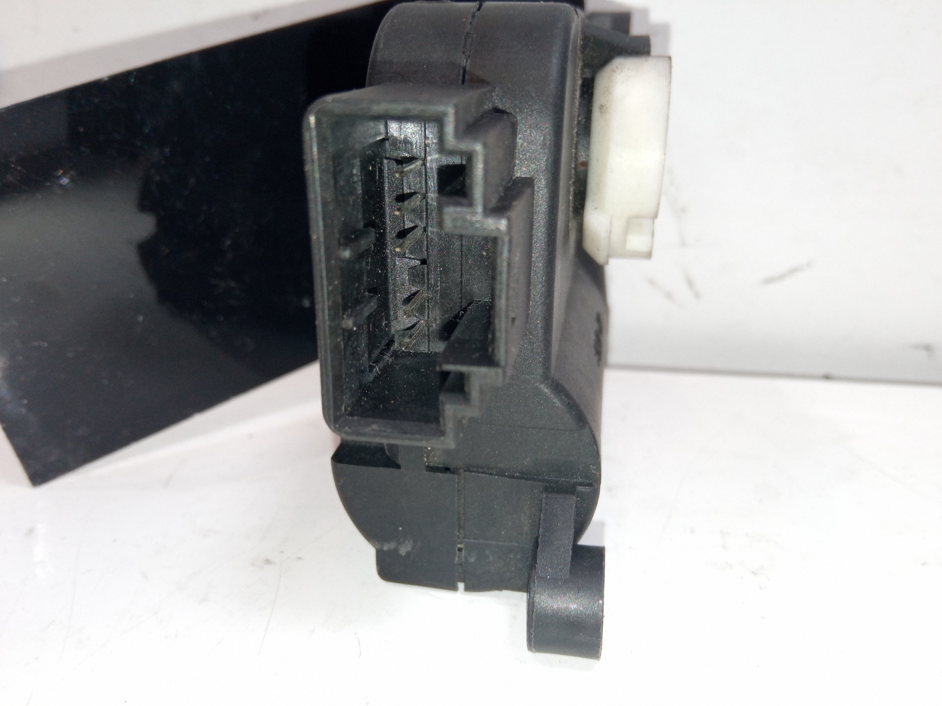 AUDI A6 C6/4F (2004-2011) Air Conditioner Air Flow Valve Motor 4F0820511A, 5PINES 24959121