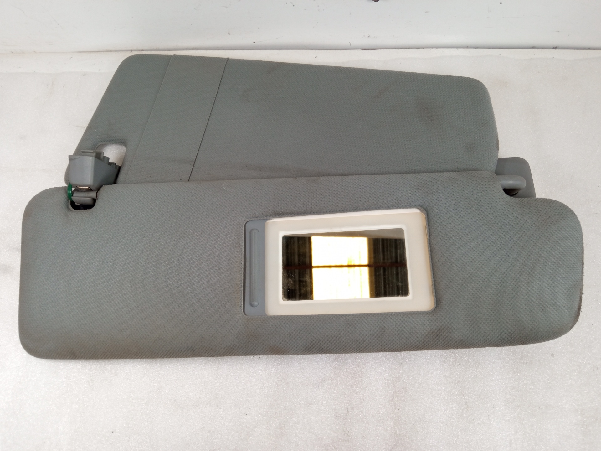 PORSCHE Cayenne 958 (2010-2018) Right Side Sun Visor 7L5857552AF, 2PINES 24858224