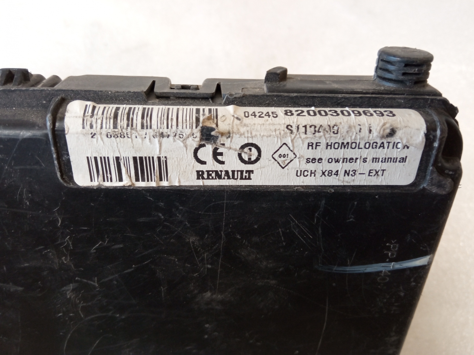 Caja de relés / fusibles K9K728 8200309693 de Renault Grand scénic ii (jm0/1_) 2004-2006 - pieza usada