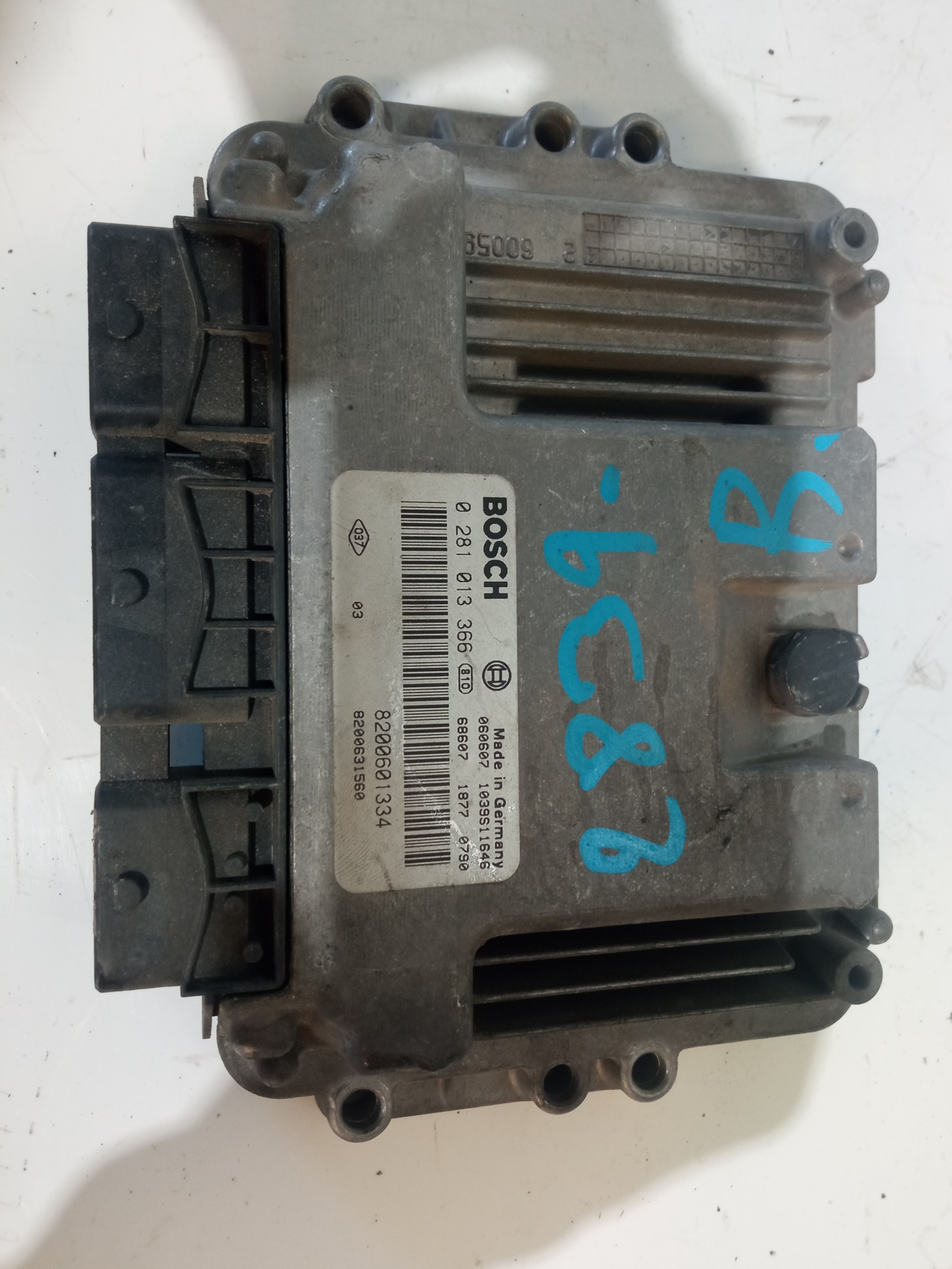 RENAULT Megane 2 generation (2002-2012) Engine Control Unit ECU 8200601334 25220258