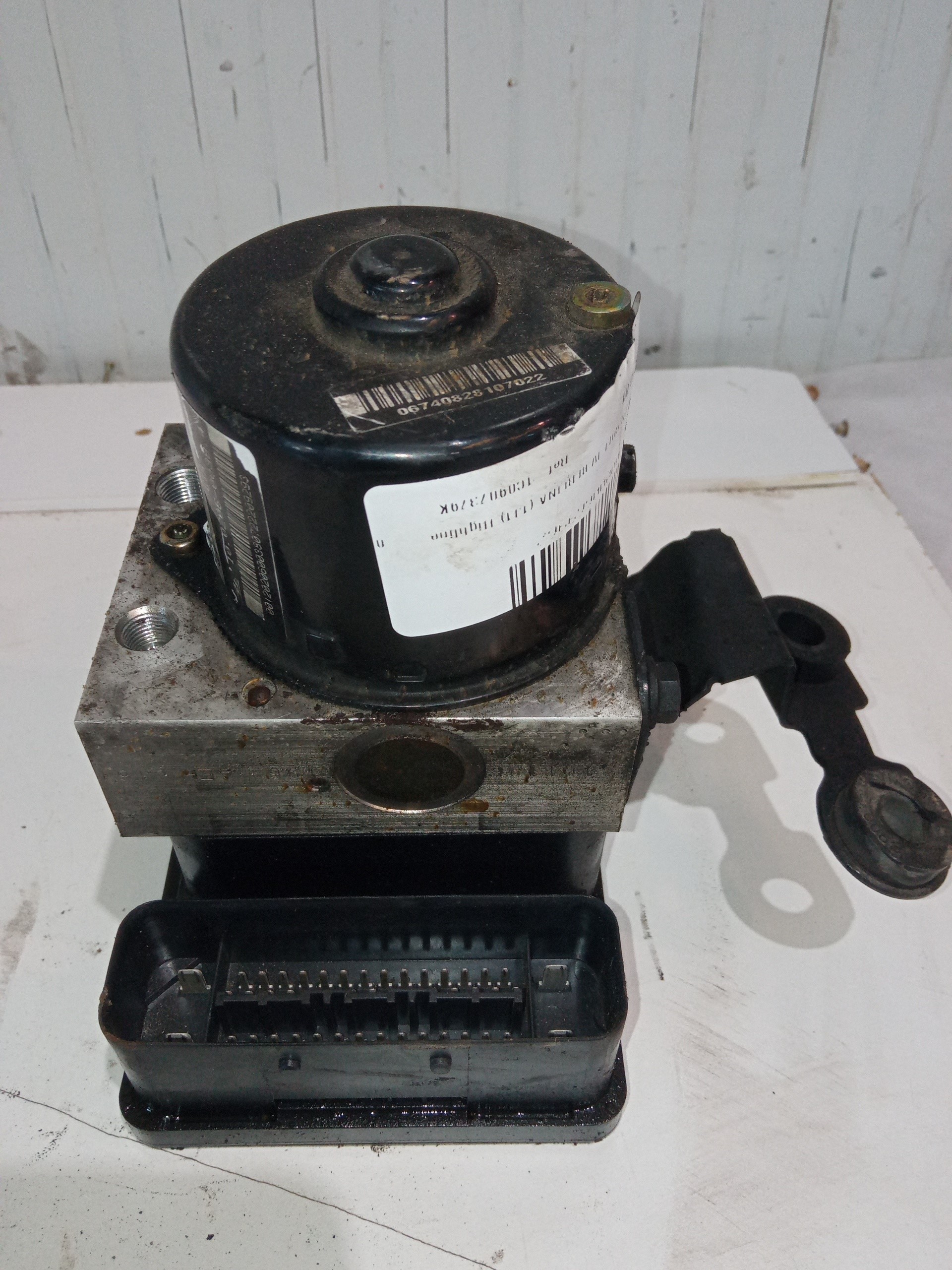 VOLKSWAGEN Bora 1 generation (1998-2005) ABS Pump 1C0907379K 22349795