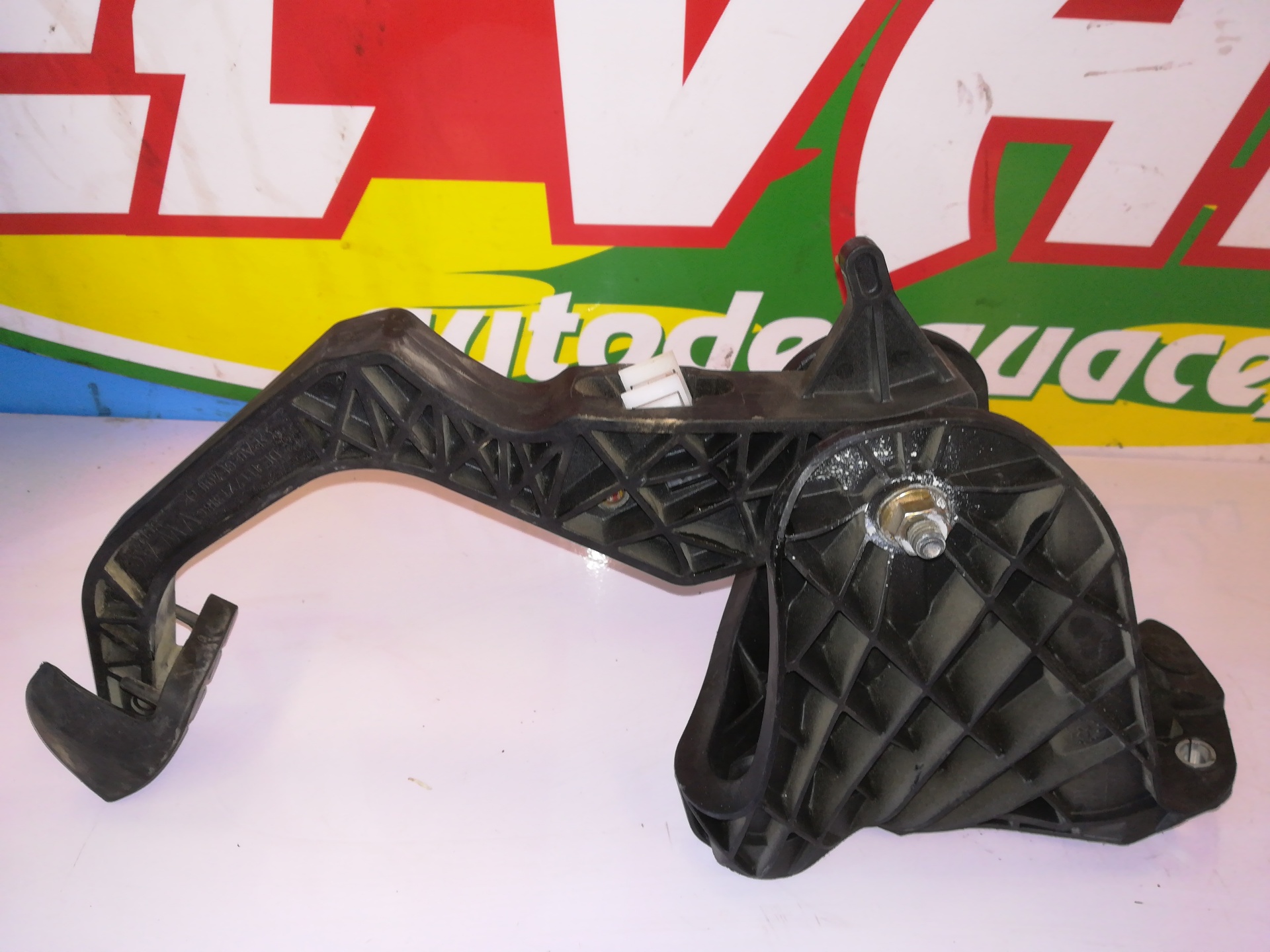 VOLKSWAGEN Touran 1 generation (2003-2015) Clutch Pedal 1K0721796 22377337