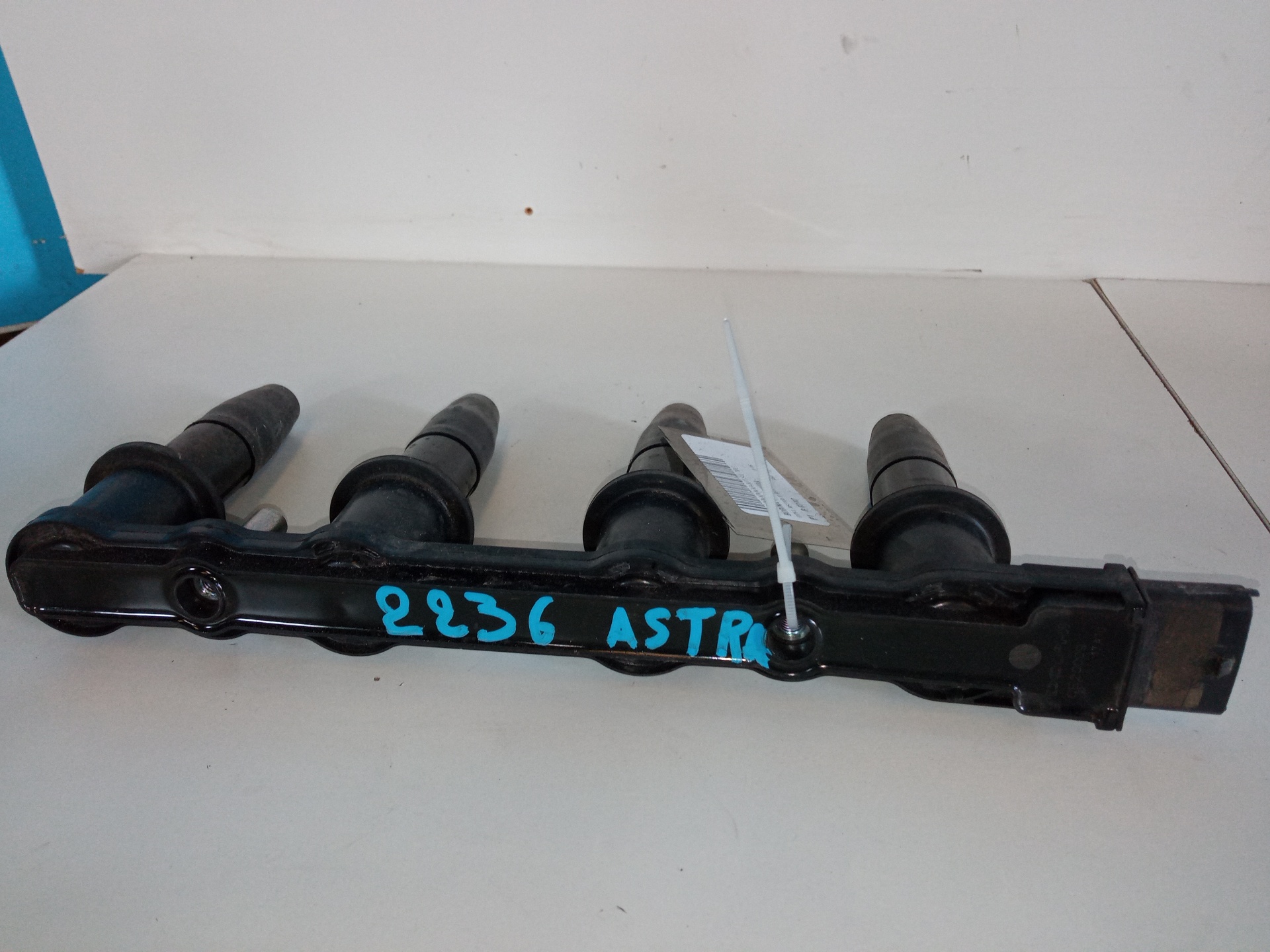 OPEL Astra J (2009-2020) High Voltage Ignition Coil CE20009 22379684
