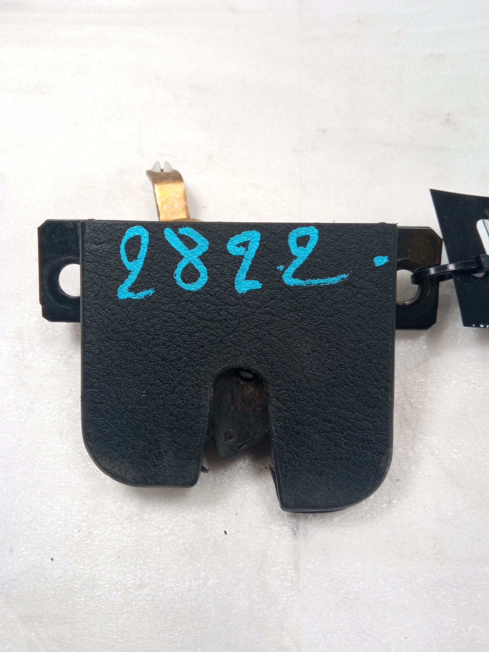 PORSCHE Cayenne 958 (2010-2018) Aizmugurējā bagāžnieka slēdzene 3PINES 24858237