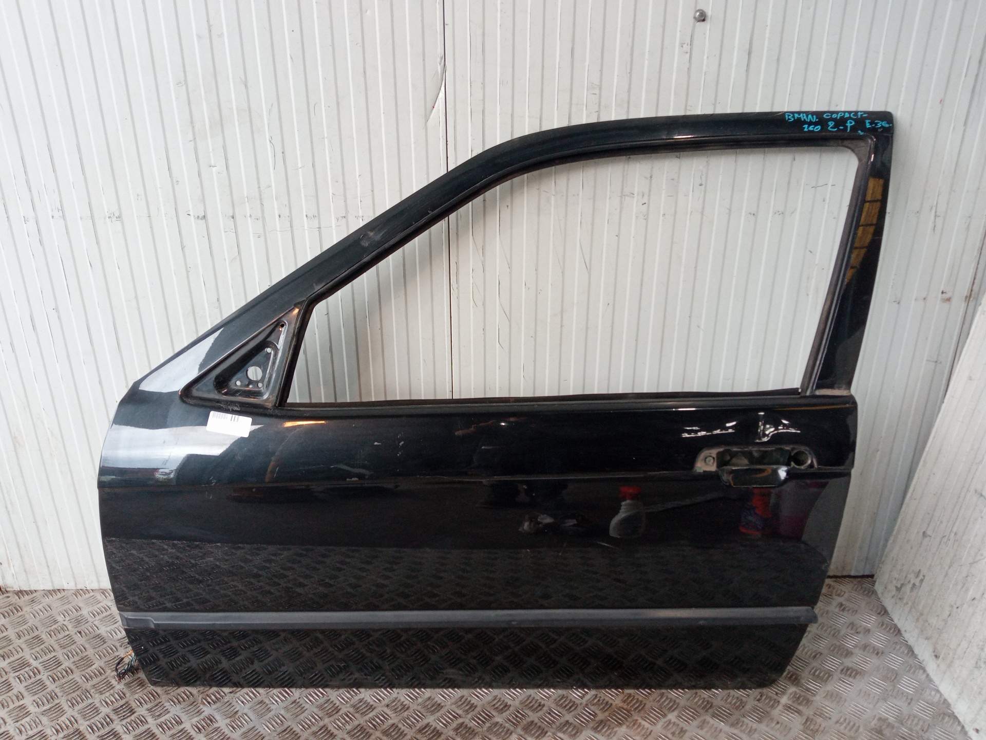 BMW 3 Series E36 (1990-2000) Front Left Door 3PUERTAS 24757459