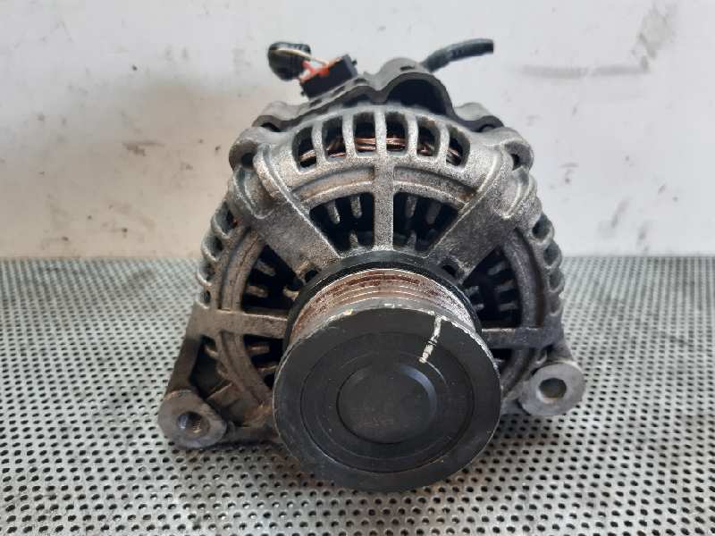 KIA Carens 2 generation (2002-2006) Alternator 3730027012 19278120