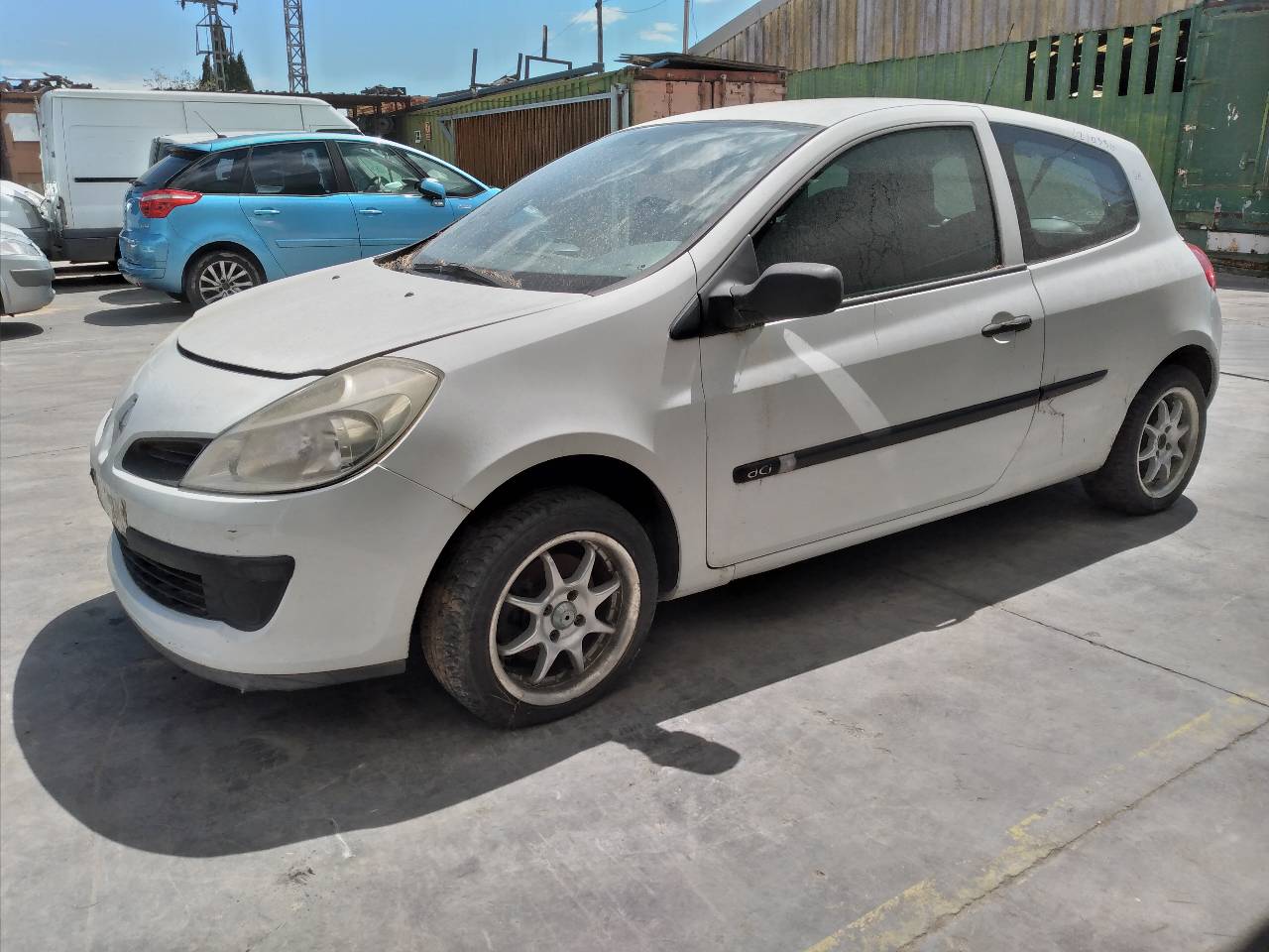 RENAULT Clio 3 generation (2005-2012) Фонарь задний правый 27230946