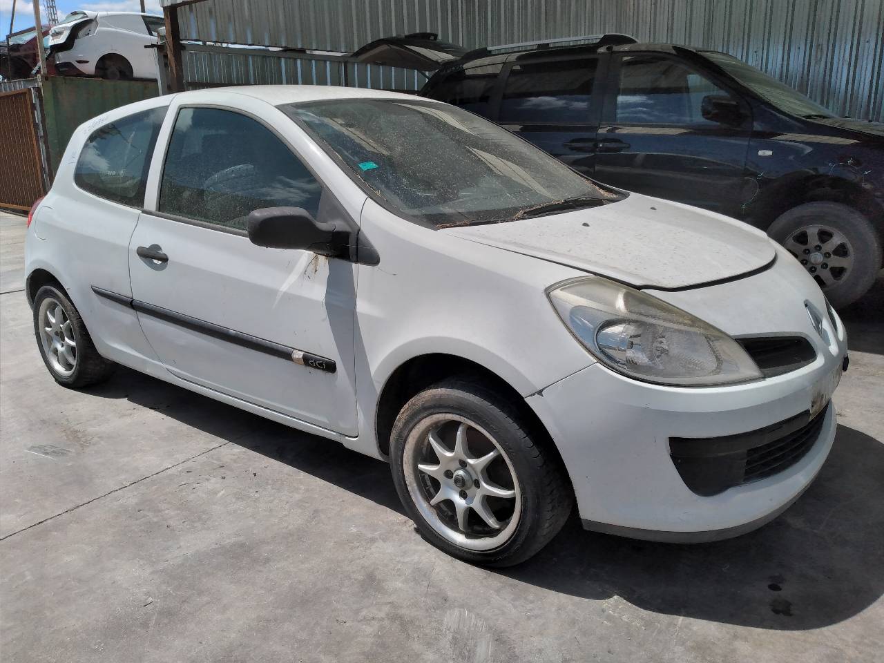 RENAULT Clio 3 generation (2005-2012) Фонарь задний правый 27230946