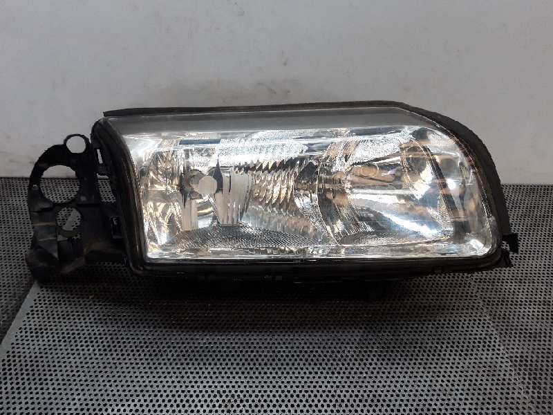 VOLVO S80 1 generation (1998-2006) Front Right Headlight 8693558 19178205