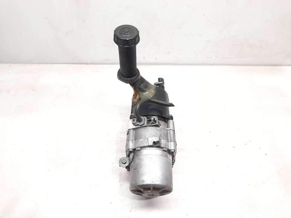 Steering pump 9HY 9654151080 de Peugeot 307 (s1) 2001-2005 109 CV con 201015 km