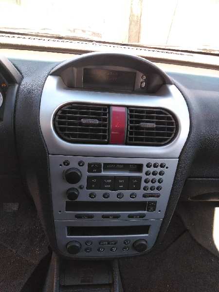 OPEL Corsa C (2000-2006) Музичний плеєр без GPS 13122929 19281184