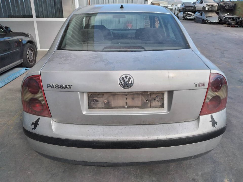 VOLKSWAGEN Passat B5 (1996-2005) Генератор SG12B012 24860675