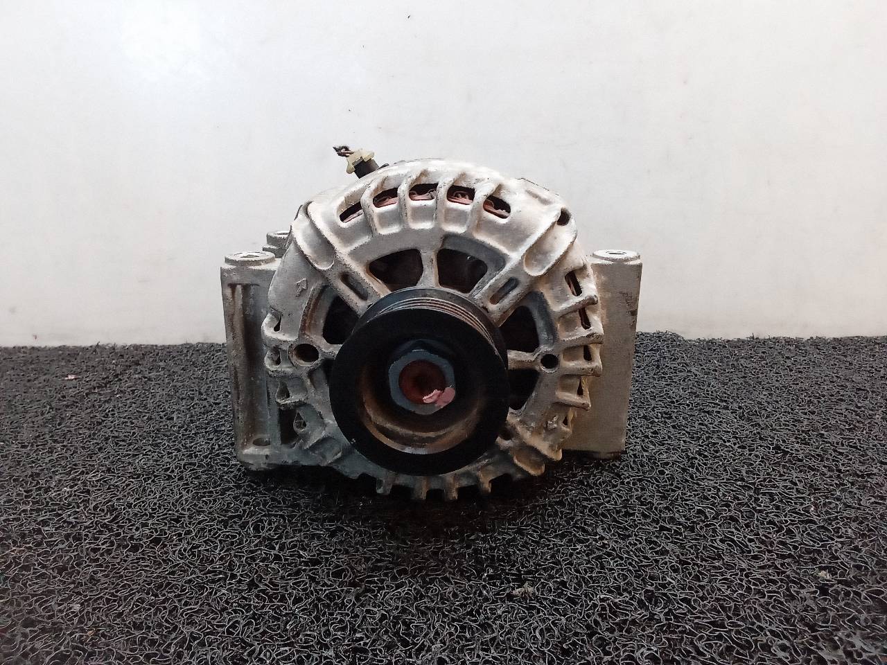 OPEL Astra J (2009-2020) Alternator 13586366 19297183