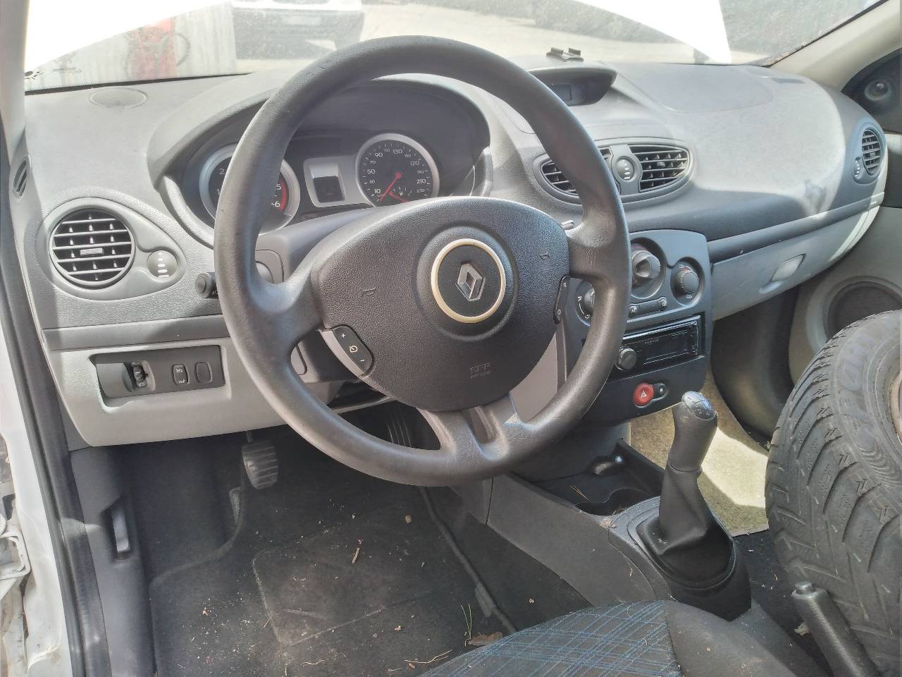 RENAULT Clio 3 generation (2005-2012) Фонарь задний правый 27230946