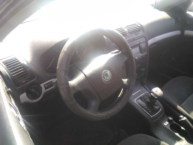 SKODA Octavia 2 generation (2004-2013) Hасос кондиционера 4472209263 19374840