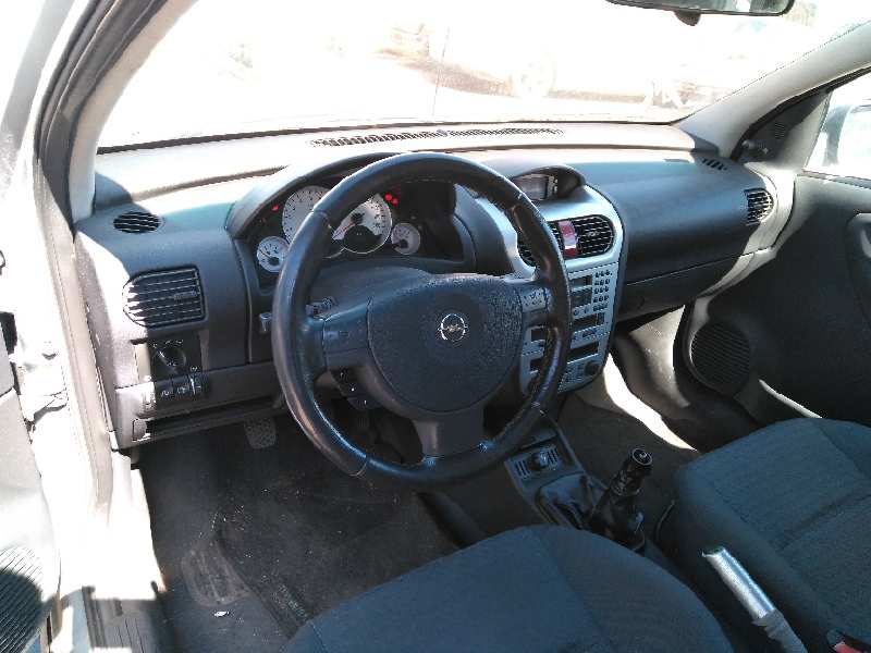 OPEL Corsa C (2000-2006) Музичний плеєр без GPS 13122929 19281184