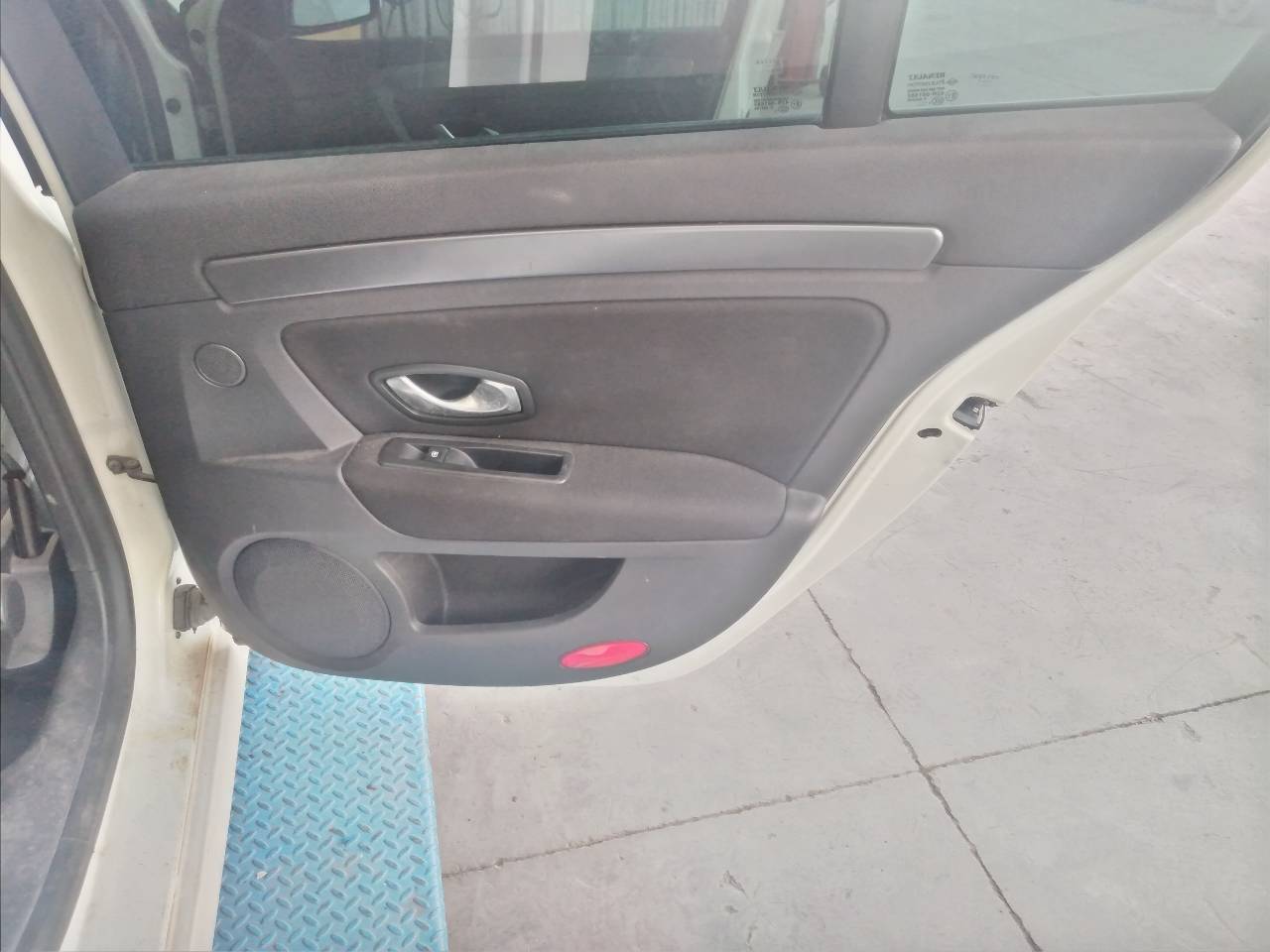 RENAULT Laguna 3 generation (2007-2015) Rear Right Door Panel 27234125