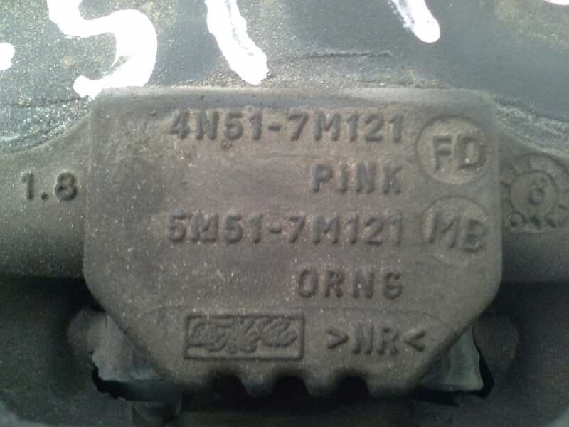 Soporte motor izquierdo KKDB 5M517M121 de Ford Focus sedán (dfw) 1999-2004 116 CV - pieza usada