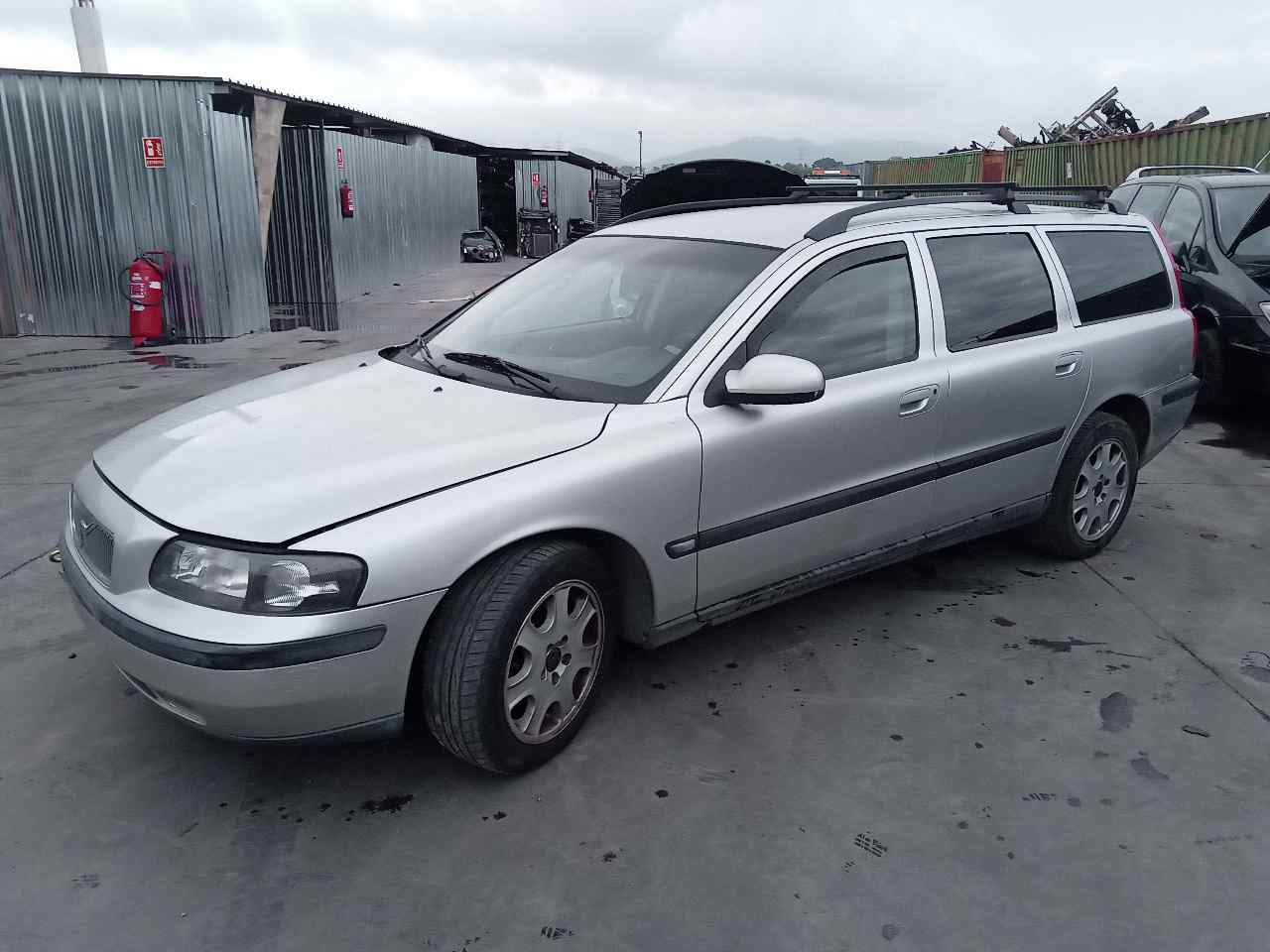 VOLVO V70 2 generation (2000-2008) Starteris 0001108166 19337464