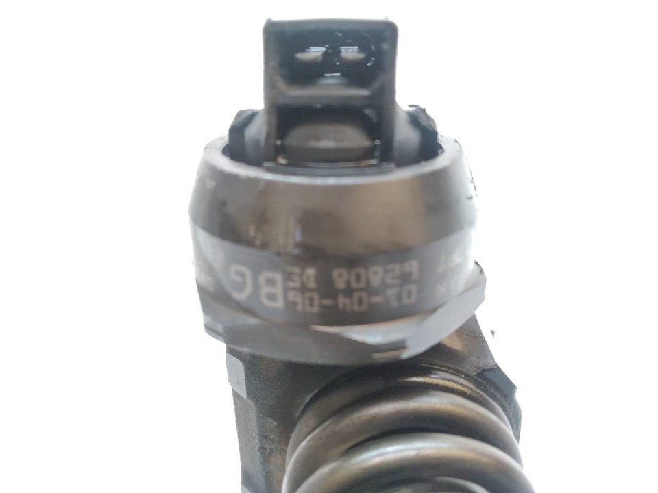 AUDI A4 B6/8E (2000-2005) Форсунка 038130073AN 22517768