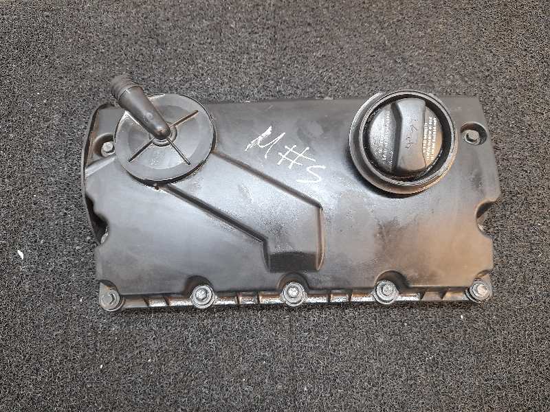 VOLKSWAGEN Passat B5 (1996-2005) Valve Cover 19326613