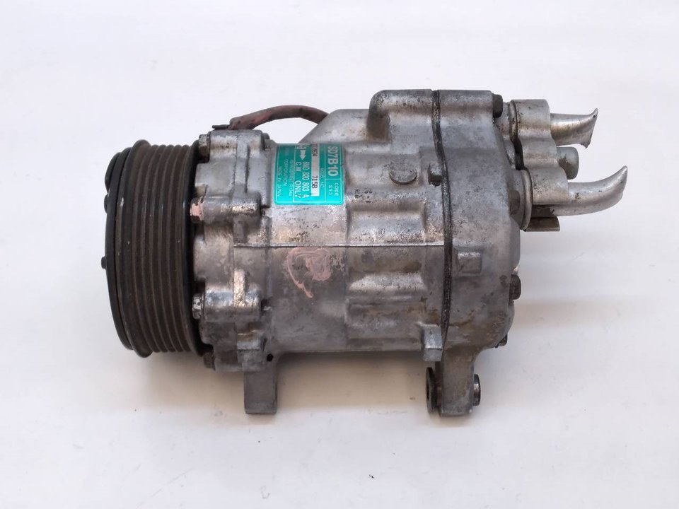 VOLKSWAGEN Polo 3 generation (1994-2002) Hасос кондиционера 6N0820803A 19291246