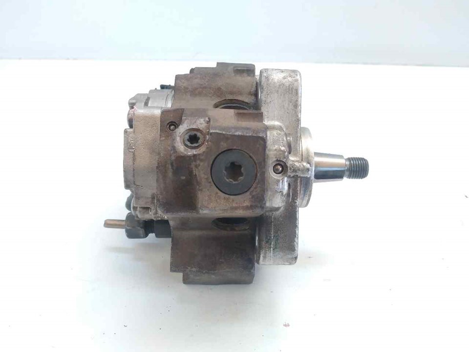 MITSUBISHI Space Star 1 generation (1998-2005) High Pressure Fuel Pump 8200108225 25571787