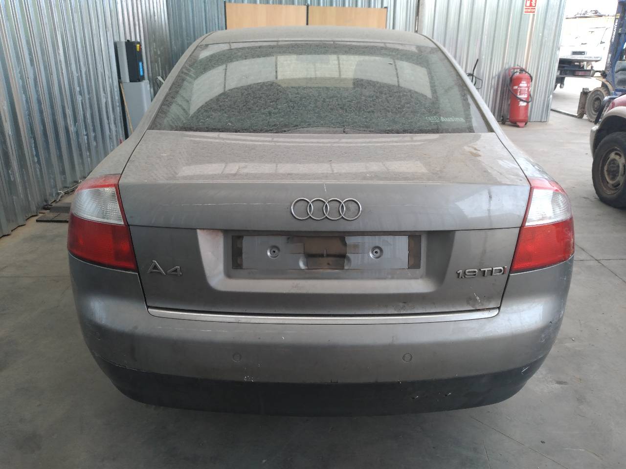 AUDI A4 B6/8E (2000-2005) Противотуманка бампера передняя правая 8E0941700B 19344055