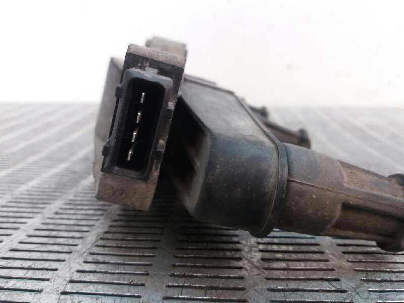 Bobina de encendido 781135M 047905104 de Skoda Felicia ii (6u1) 1998-2001 54 CV - pieza usada