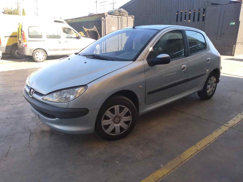 PEUGEOT 206 1 generation (1998-2009) Фонарь задний левый 25571853