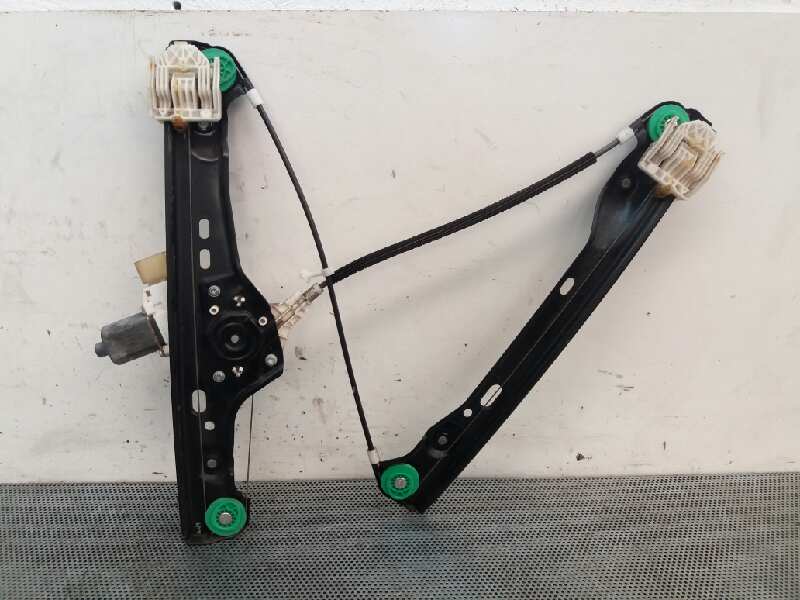 BMW 3 Series E90/E91/E92/E93 (2004-2013) Regulator de geam ușă stânga față 7060265S 19118381