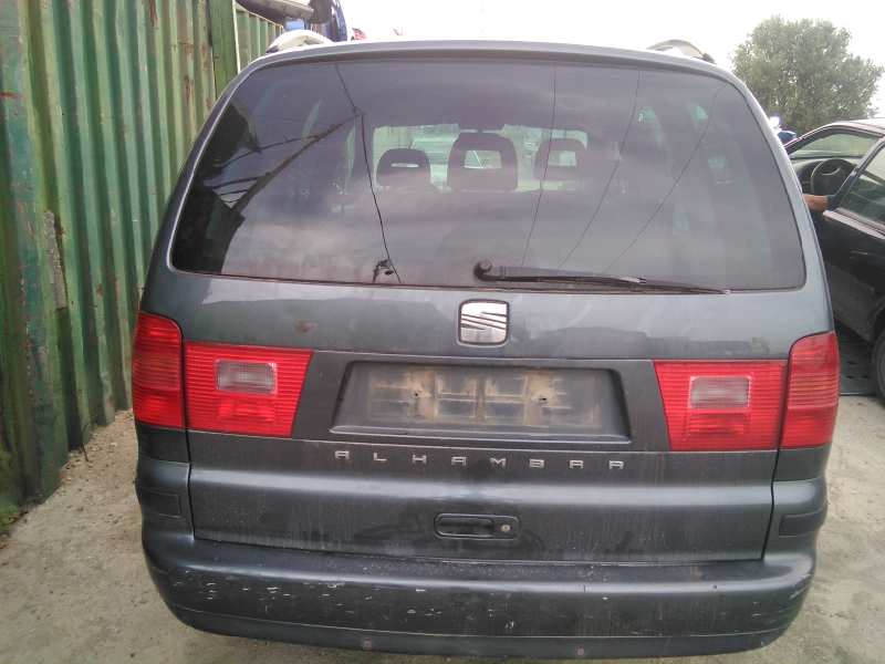 SEAT Alhambra 1 generation (1996-2010) Охлаждающий радиатор 7M3820411E 19289060