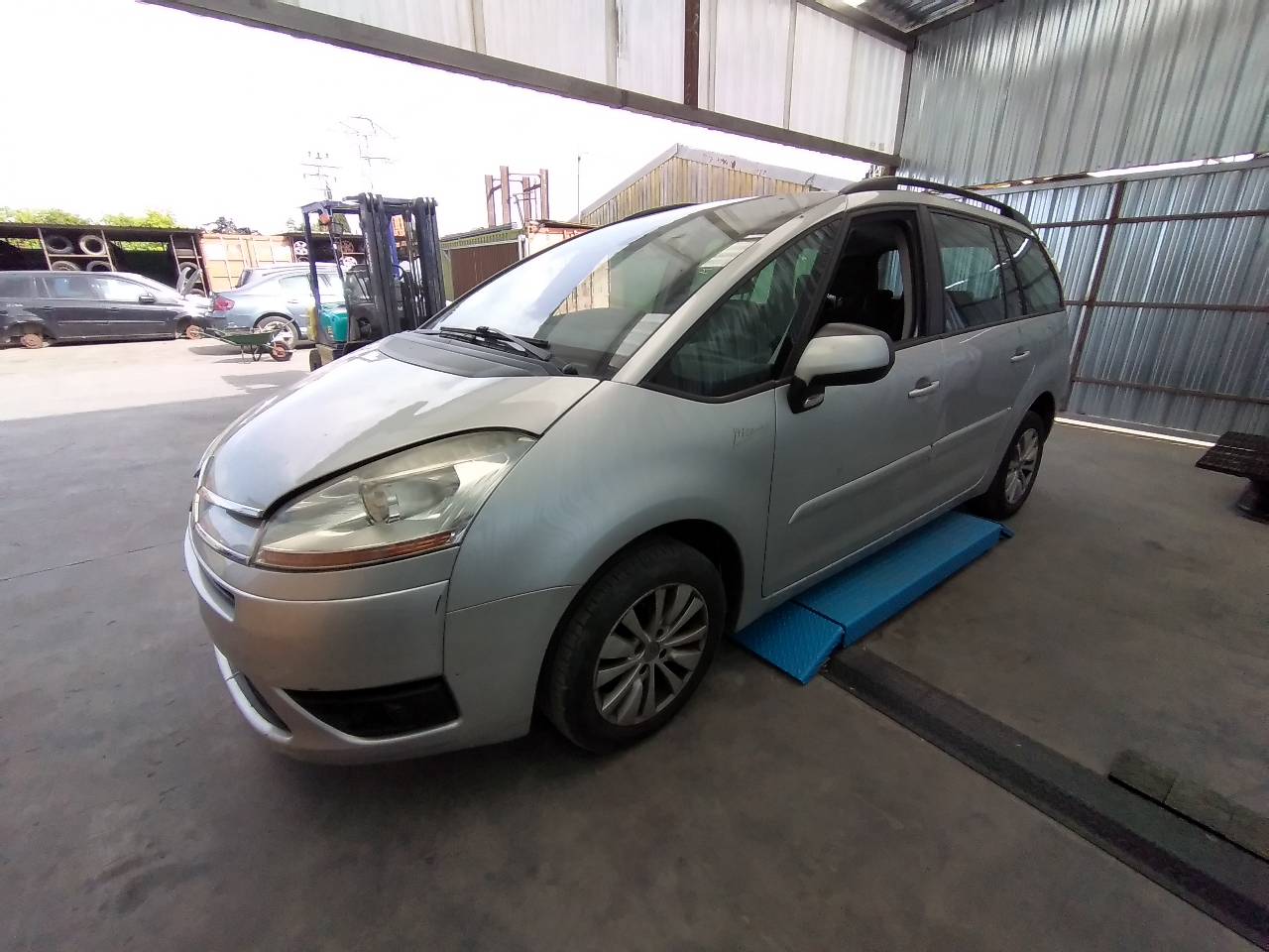 CITROËN C4 Picasso 1 generation (2006-2013) Противотуманка  заднего бампера правая 98200802 24050727