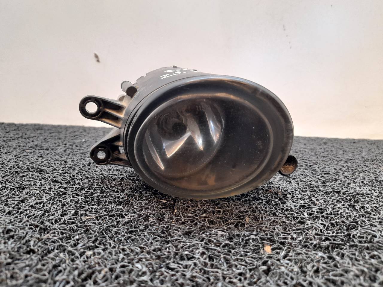 AUDI A4 B6/8E (2000-2005) Противотуманка бампера передняя правая 0305063004 19347606