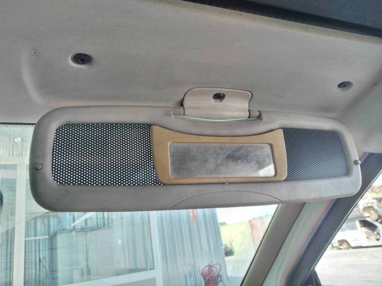 SMART Right Side Sun Visor 27267943